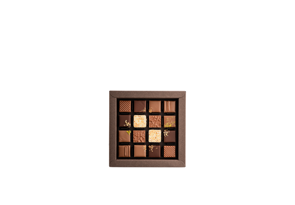 Boîte de 16 chocolats pralinés Favarger, assortiment de chocolats suisses aux fourrages pralinés, fabriqués à Genève. 