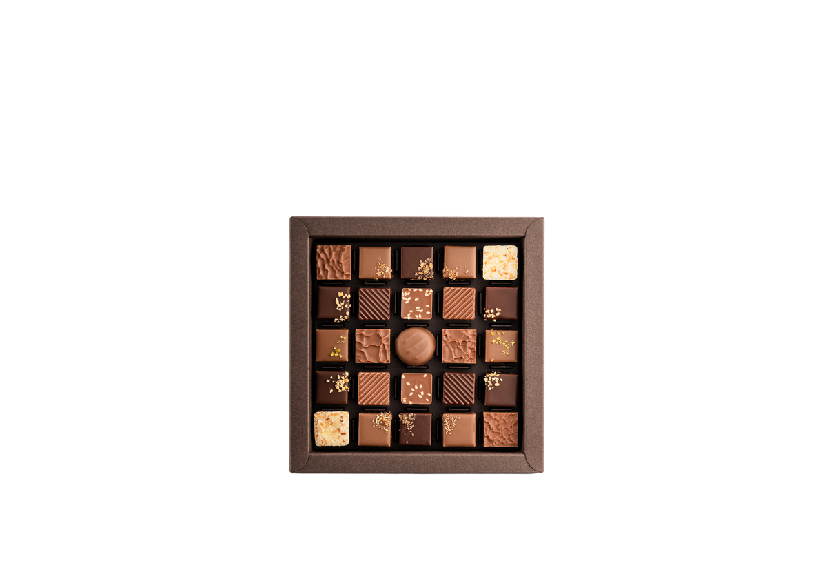 Boîte de 25 chocolats pralinés Favarger, assortiment de spécialités suisses aux pralinés fondants, fabriqués à Genève.