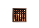 Boîte de 36 chocolats pralinés Favarger, assortiment de chocolats suisses aux pralinés, élaborés à Genève. 