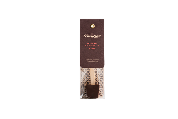 Bâtonnet de chocolat chaud Favarger au chocolat noir suisse, idéal pour préparer une boisson chaude intense et gourmande.